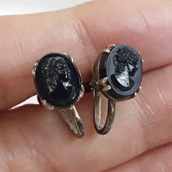 Vintage Sterling Silver Prong Set Jet Black Cameo Portrait Screw Back Earrings - Picture 4 of 5